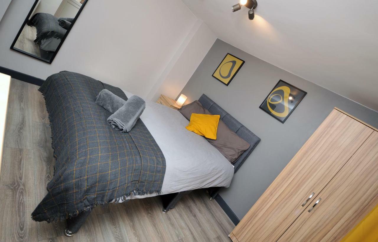 Stone'S Throw City Centre - Tv In Every Bedroom! 斯旺西 外观 照片