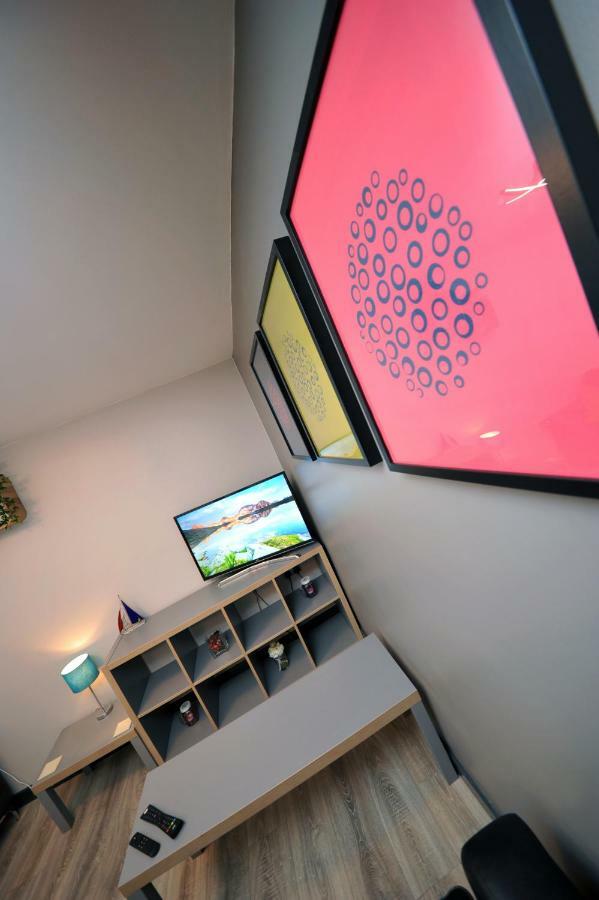 Stone'S Throw City Centre - Tv In Every Bedroom! 斯旺西 外观 照片