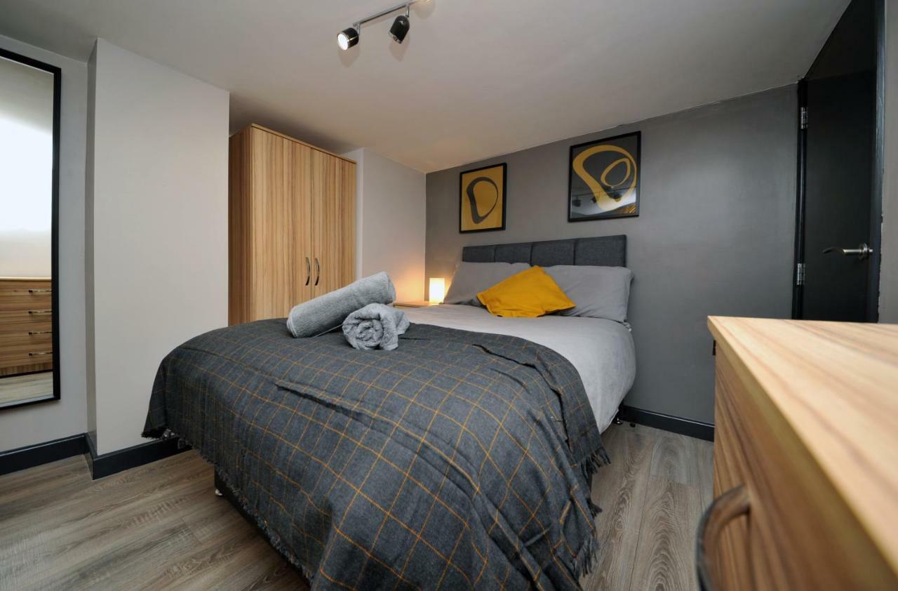 Stone'S Throw City Centre - Tv In Every Bedroom! 斯旺西 外观 照片